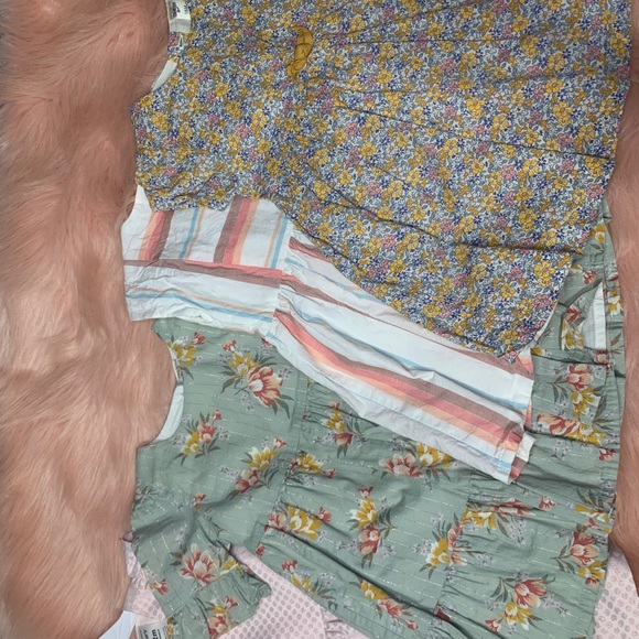 Carter’s - Picture 3 of 5